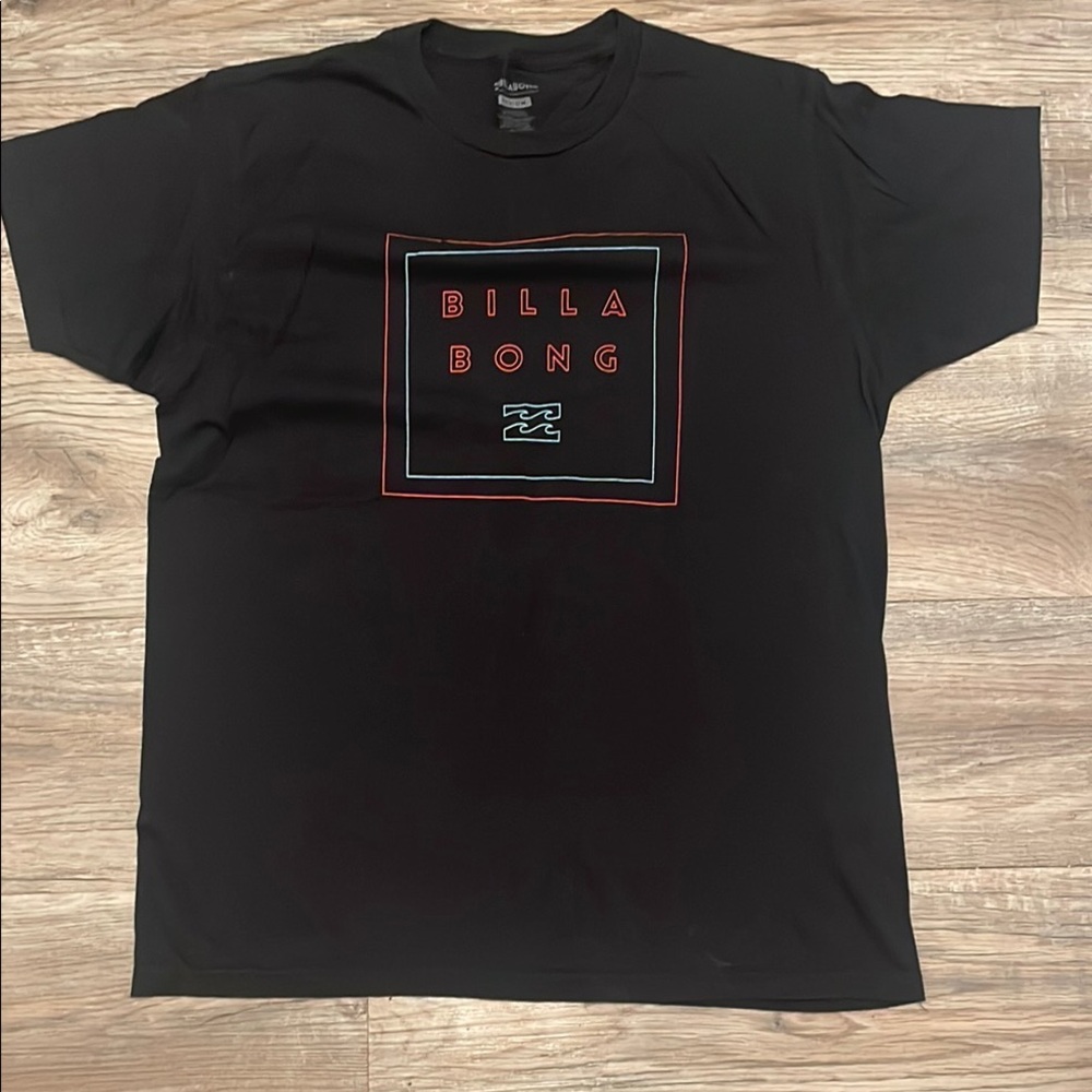 Billabong Men's Black Tee with design